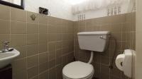 Guest Toilet - 2 square meters of property in Windsor East