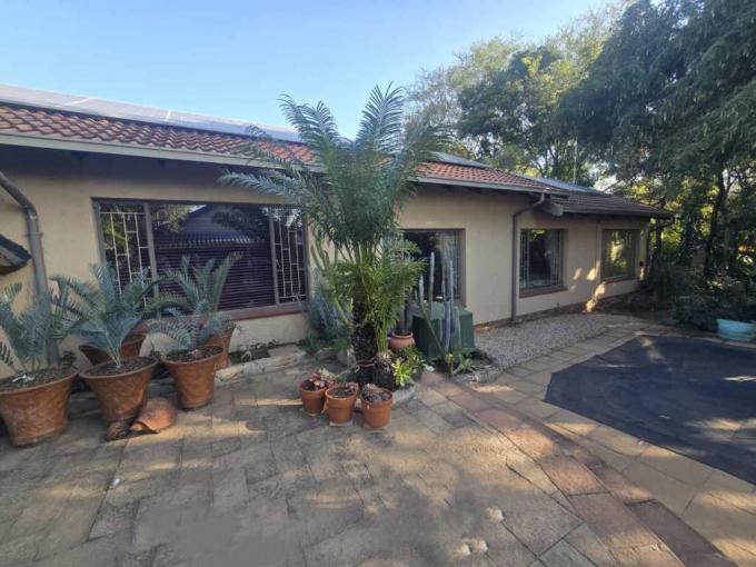 4 Bedroom House for Sale For Sale in Safarituine - MR637826