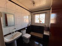 Bathroom 1 of property in Lenasia South