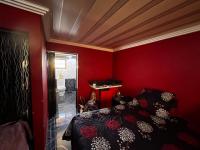 Main Bedroom of property in Lenasia South