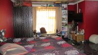 Main Bedroom - 40 square meters of property in Lenasia South