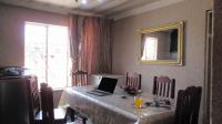 Dining Room - 10 square meters of property in Lenasia South