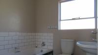 Bathroom 1 - 4 square meters of property in Selcourt