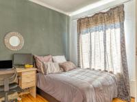 Main Bedroom of property in Constantia Kloof