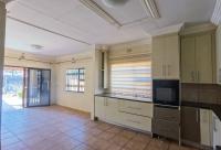 Kitchen of property in Claremont