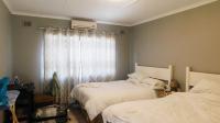 Main Bedroom - 17 square meters of property in Reservior Hills