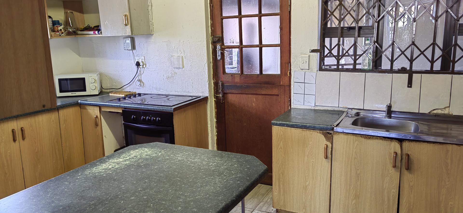 Kitchen of property in Macassar