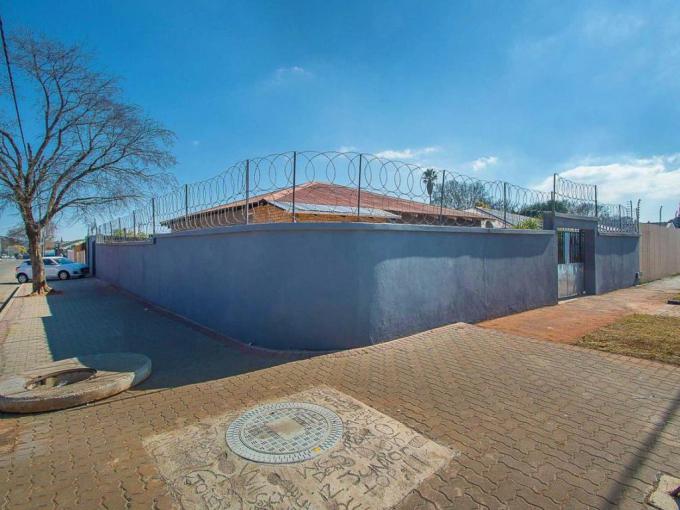 3 Bedroom House for Sale For Sale in Westdene (JHB) - MR638190