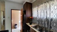 Kitchen - 9 square meters of property in Helderwyk Estate