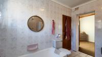 Main Bathroom - 9 square meters of property in Kempton Park