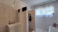 Main Bathroom - 9 square meters of property in Kempton Park