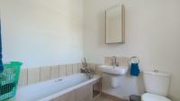 Main Bathroom - 5 square meters of property in Ferndale - JHB