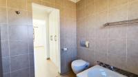 Main Bathroom - 7 square meters of property in Bartlett AH