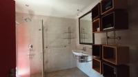 Bathroom 3+ - 10 square meters of property in Chartwell A.H.