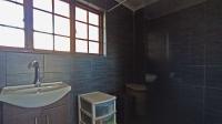 Bathroom 1 - 5 square meters of property in Chartwell A.H.