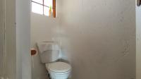 Guest Toilet - 2 square meters of property in Chartwell A.H.