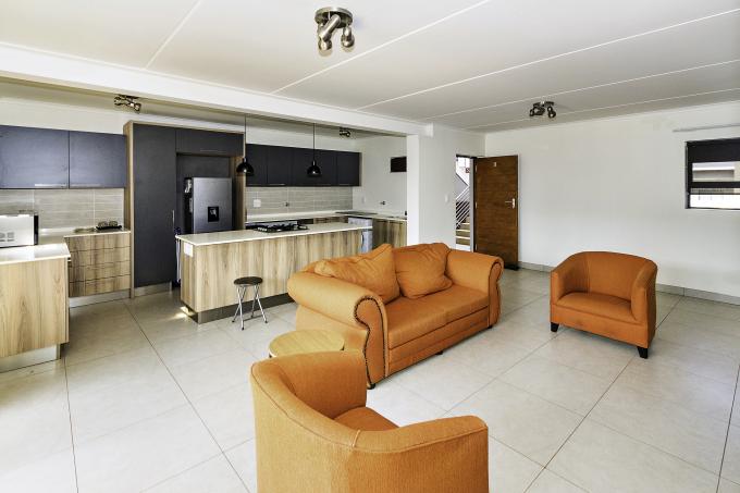 2 Bedroom Apartment for Sale For Sale in Glenmarais (Glen Marais) - MR638363