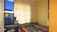 Bed Room 1 - 8 square meters of property in Thulani