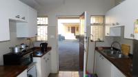 Kitchen - 8 square meters of property in Wembley