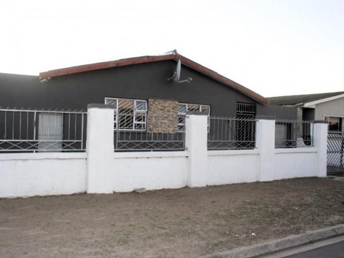 3 Bedroom House for Sale For Sale in Elsies River - MR638540