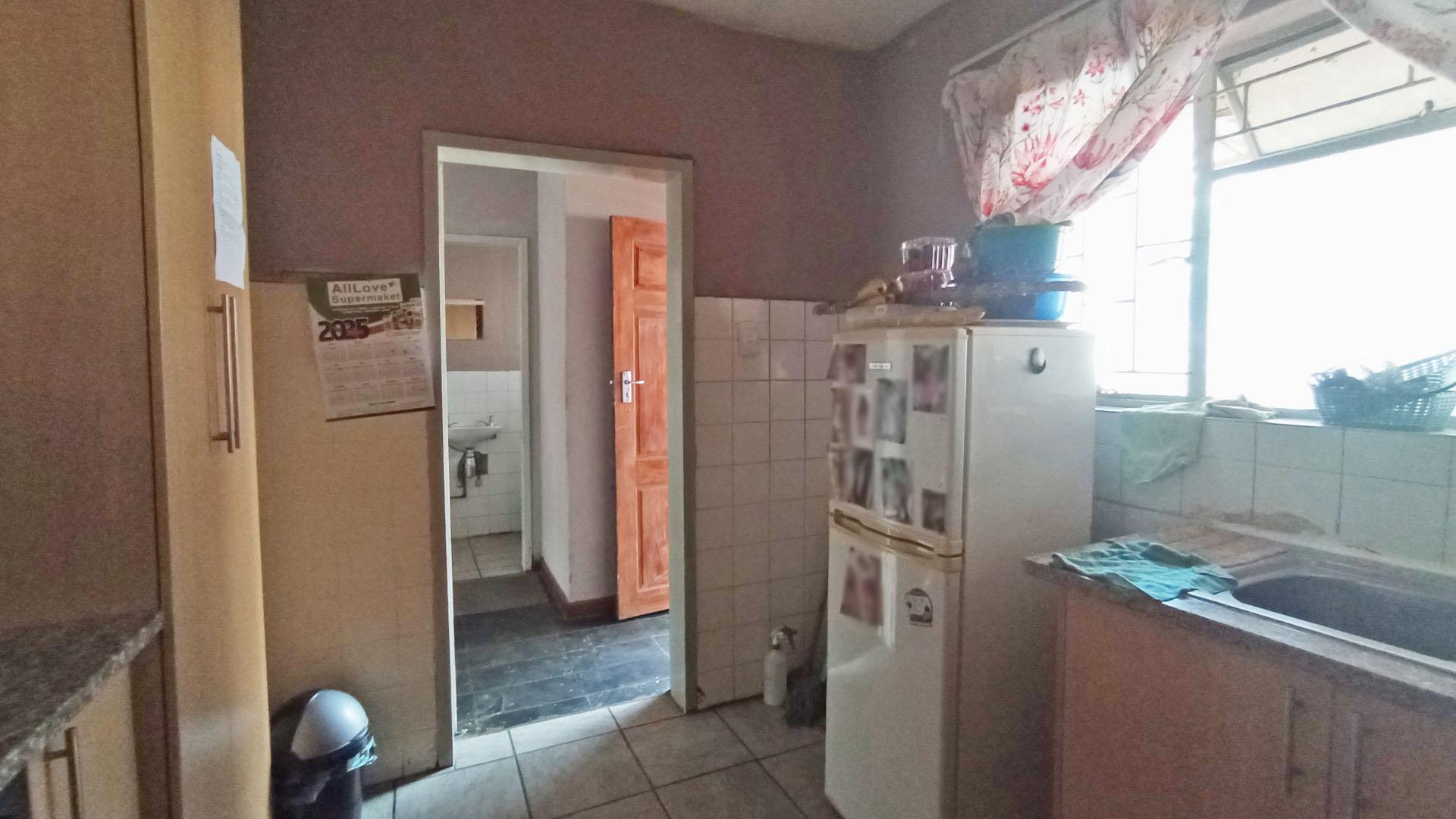 Kitchen - 8 square meters of property in Sunnyside