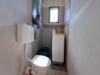 Bathroom 1 of property in Heidedal