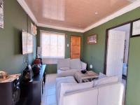 Lounges of property in Heidedal