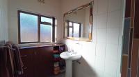 Bathroom 1 - 10 square meters of property in Goodwood