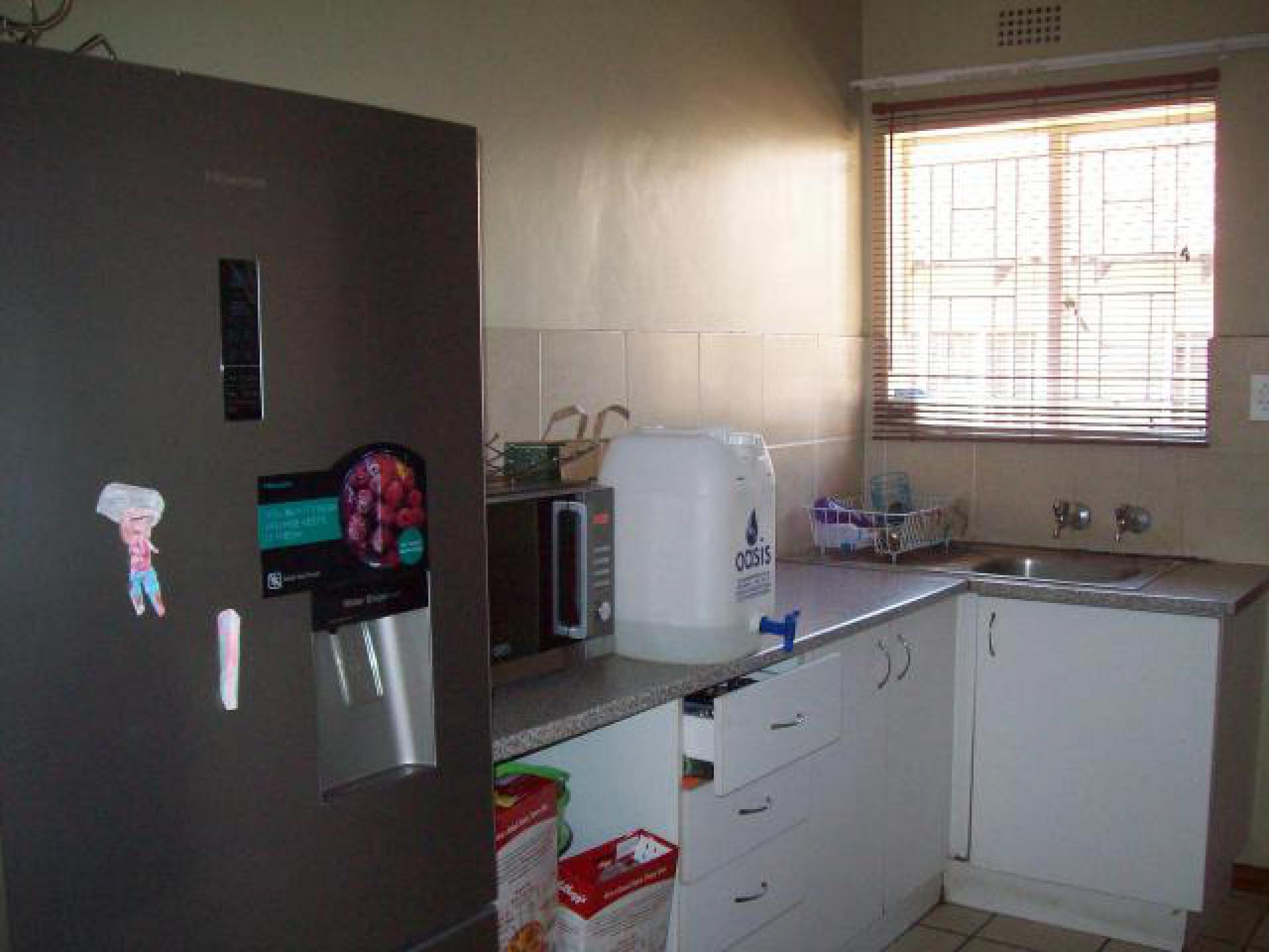 Kitchen of property in Annadale