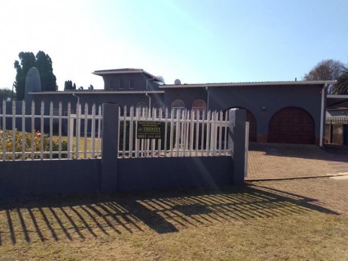 4 Bedroom House for Sale For Sale in Boksburg - MR638767