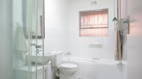 Bathroom 1 - 6 square meters of property in Ferndale - JHB