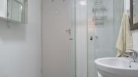 Bathroom 1 - 6 square meters of property in Ferndale - JHB