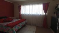 Bed Room 2 - 16 square meters of property in Windsor West