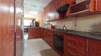 Kitchen - 13 square meters of property in Windsor West