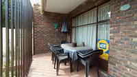 Patio - 12 square meters of property in Windsor West