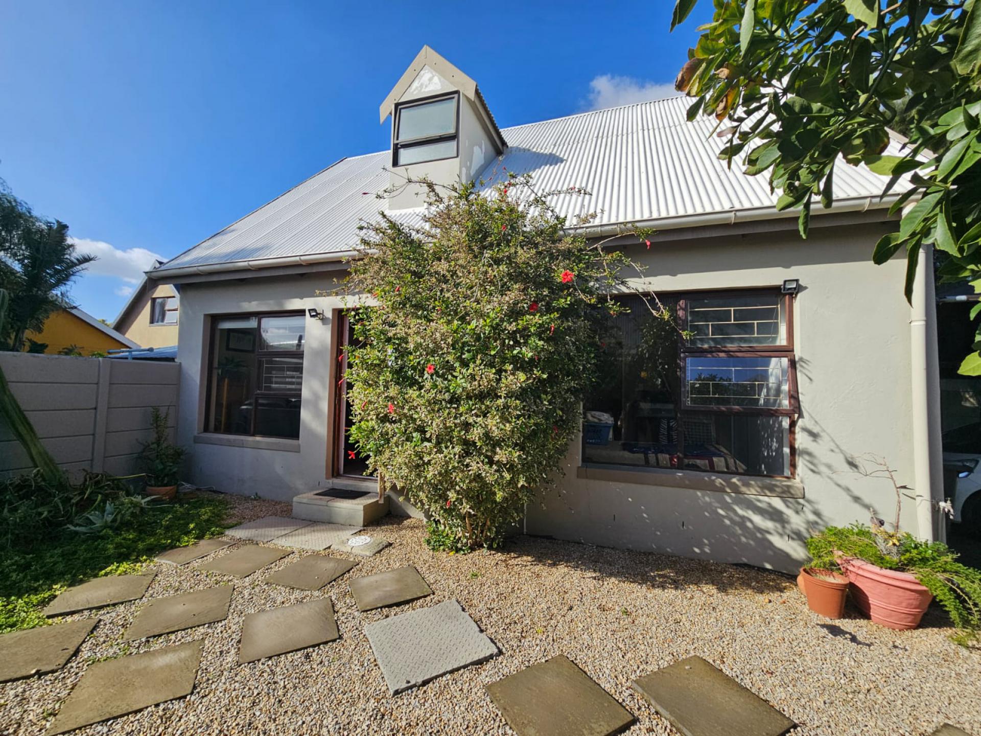 Front View of property in Gordons Bay