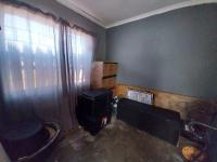 Bed Room 2 of property in Mmabatho