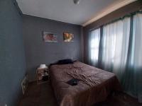 Bed Room 1 of property in Mmabatho