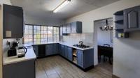 Kitchen - 35 square meters of property in Dalpark