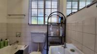 Bathroom 1 - 15 square meters of property in Dalpark