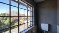 Bathroom 3+ - 4 square meters of property in Dalpark