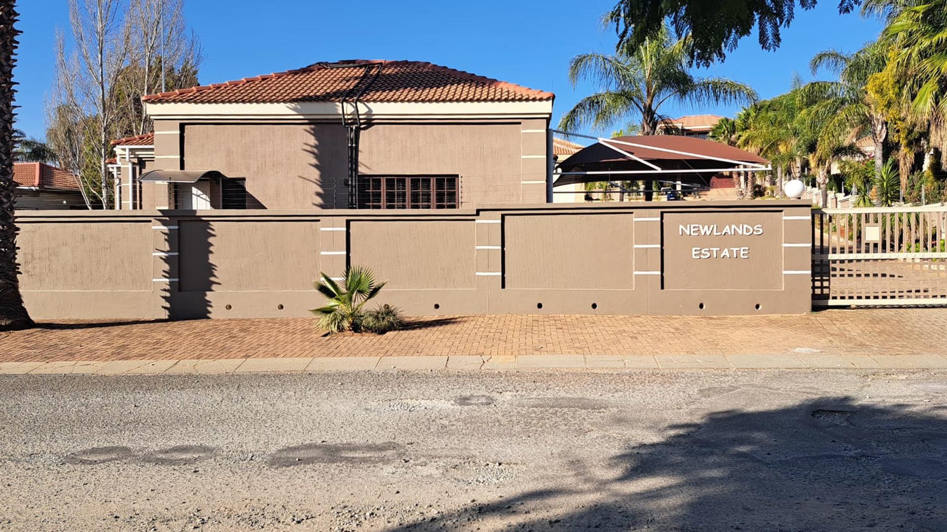 Front View of property in Wilkoppies