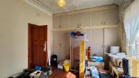 Bed Room 1 - 28 square meters of property in Persida