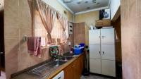 Scullery - 9 square meters of property in Persida