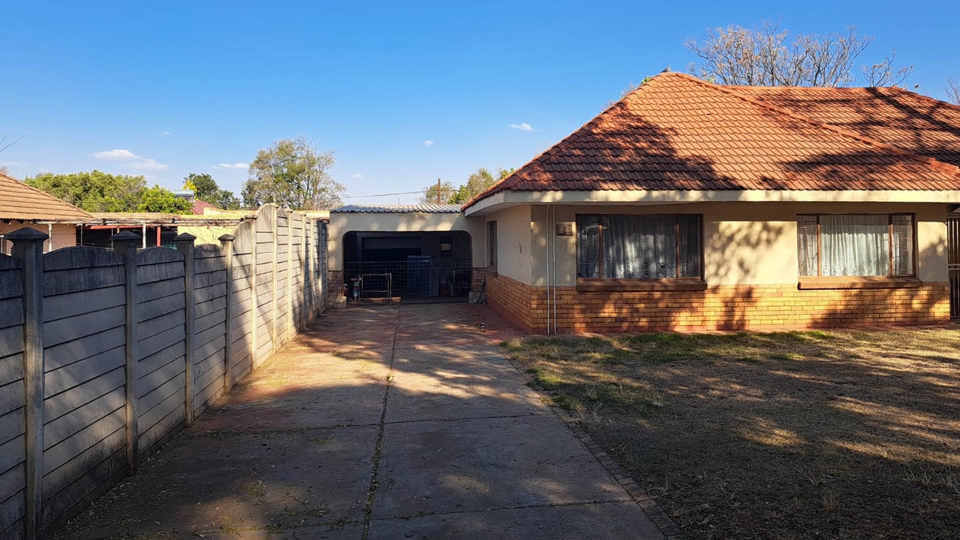 Front View of property in Stilfontein