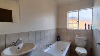 Bathroom 1 - 5 square meters of property in Vanderbijlpark