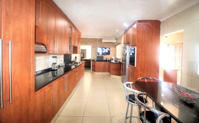 4 Bedroom House for Sale For Sale in Lenasia - MR639258