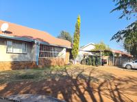 Front View of property in Vaalpark