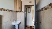 Bathroom 1 - 4 square meters of property in Albertsdal