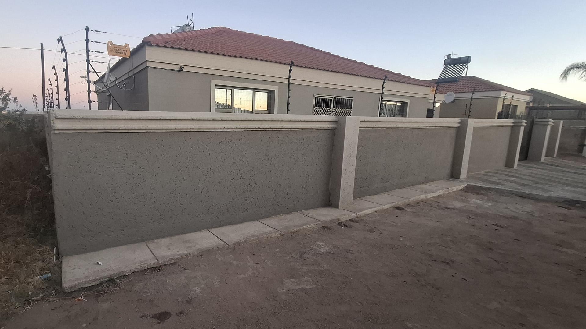 Front View of property in Polokwane